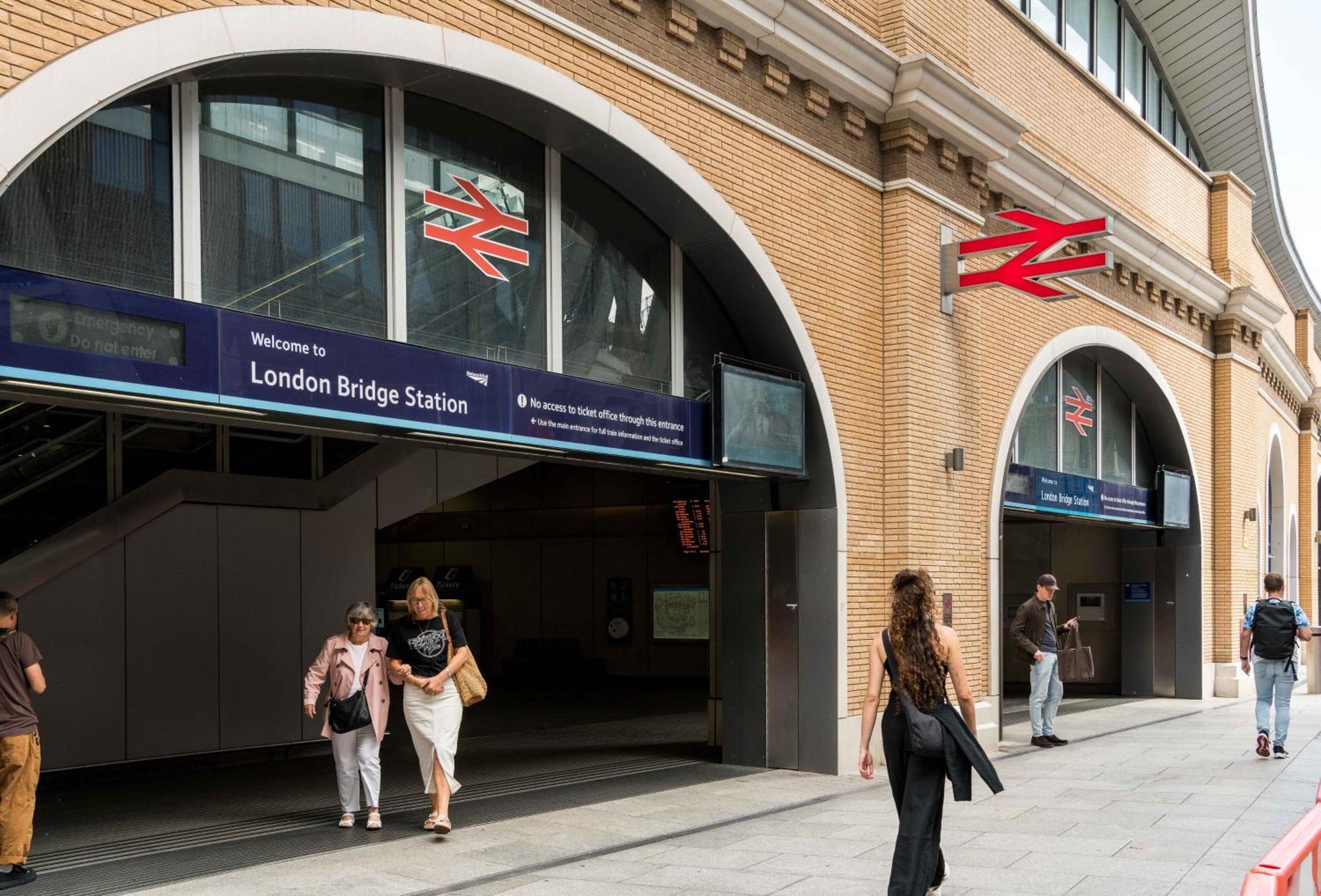 Sunny 2B-1B Flat Nr Borough Market, Central Лондон Екстериор снимка